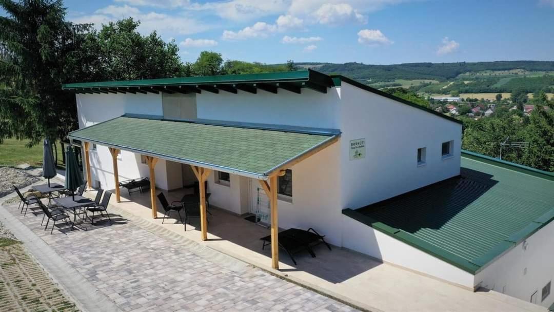 Borkuti Panzio Es Apartman Balatonszemes Ngoại thất bức ảnh